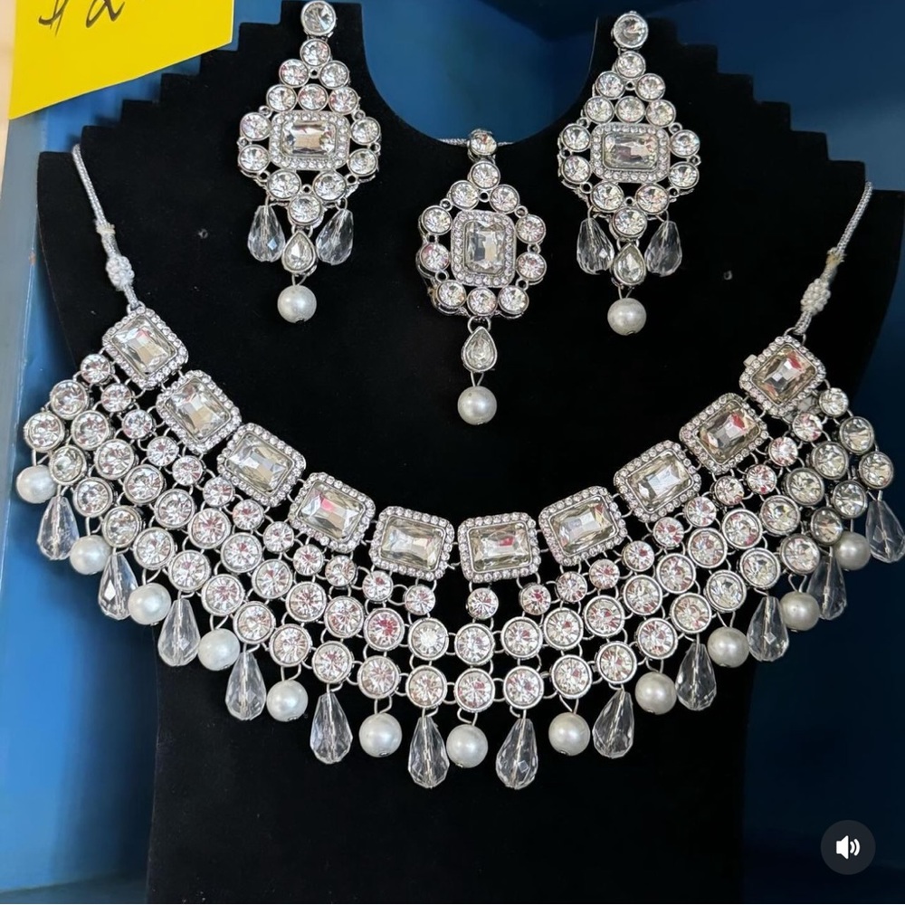 Necklace , earing, bracelet